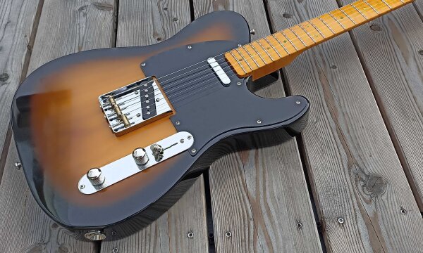 Wagner T-Style 2-Tone Burst, geflammter Ahorn Hals